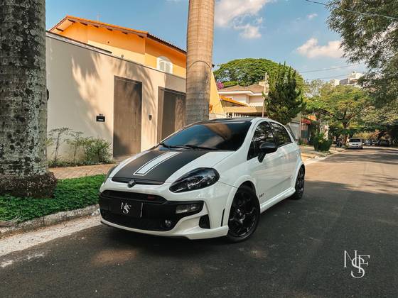 FIAT PUNTO 1.4 MPI 16V T-JET GASOLINA 4P MANUAL